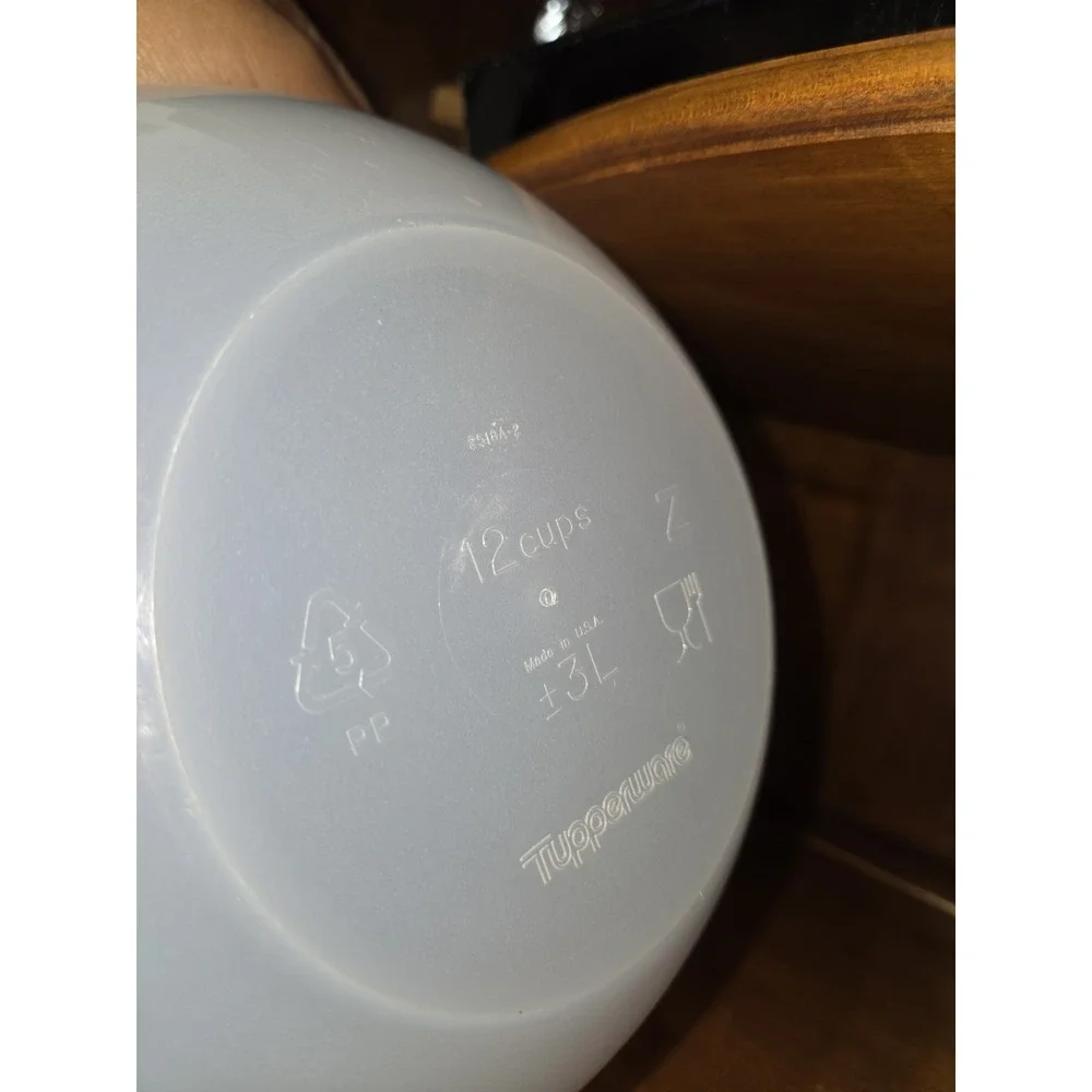 NEW Tupperware Wonderlier Bowls Set of 3 Sheer With Butterfly Lids